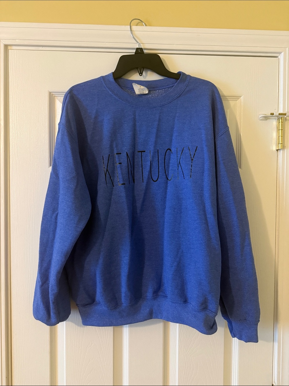 Gildan Blue 'Kentucky' Men's Crewneck Sweatshirt